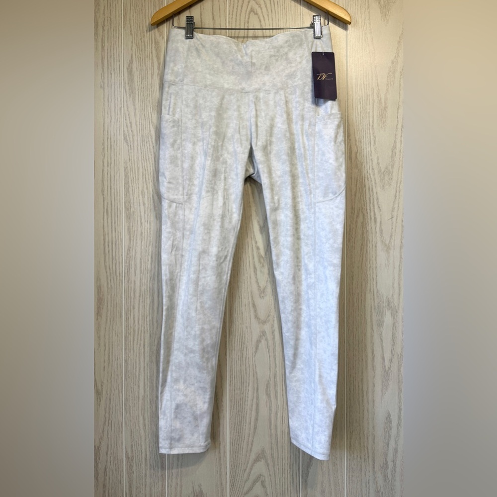 Dragon Fit High Waist Yoga Leggings with 3 Pockets,Tummy Control Pants Size L